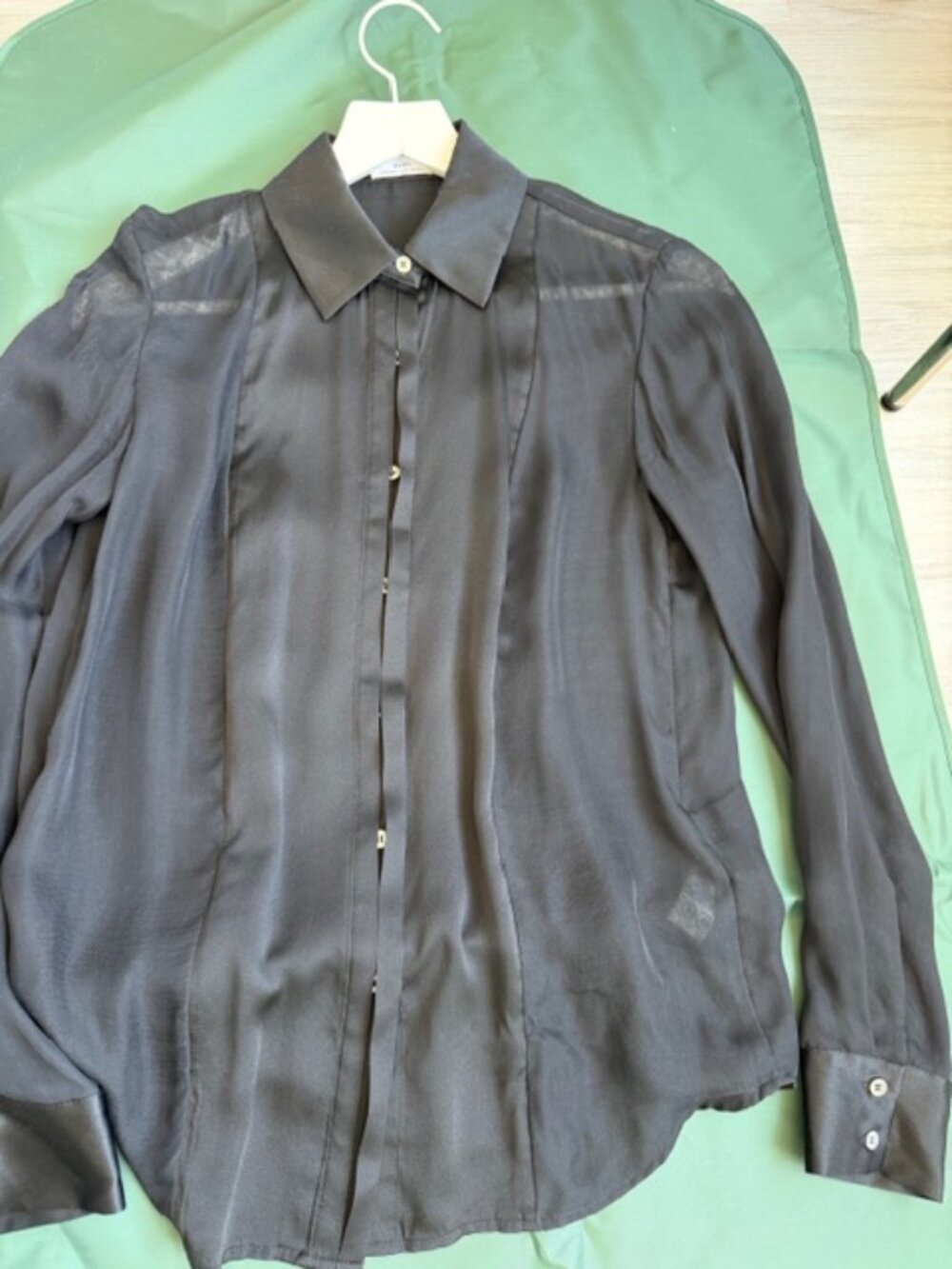 Frame Silk shirt collar and long sleeves, Black